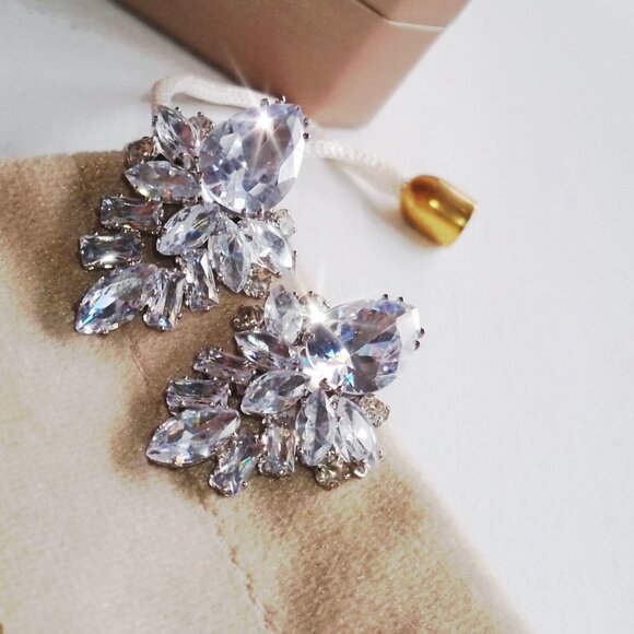 White Crystal Rhinestone Sparkling Crystal Earrings Perfect Gift for Her - Picture 9 of 9